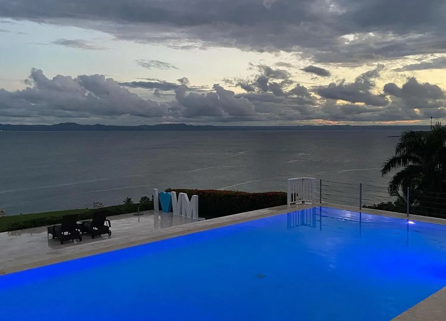 Sunlit Serenity By The Sea Samana 2-301 Punta Balandra Διαμέρισμα